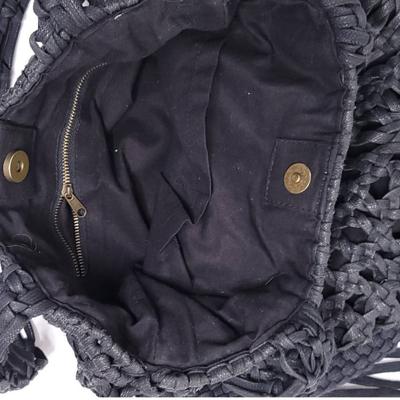 Vintage Black Interwoven Shoulder Bag Beautiful and Unique - Picture 6 of 6